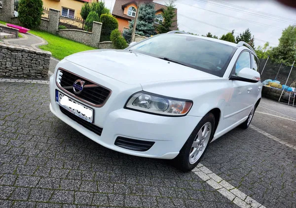 śląskie Volvo V50 cena 19900 przebieg: 308000, rok produkcji 2011 z Poręba